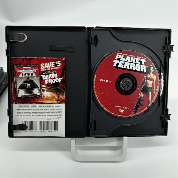 Planet Terror. 2-Disc Special Edition. Extended And Unrated. - Picture 4 of 5